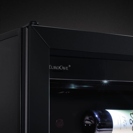 Grande cave à vin de service, multi-températures - La Première Grande cave à vin de service, multi-températures - La Première