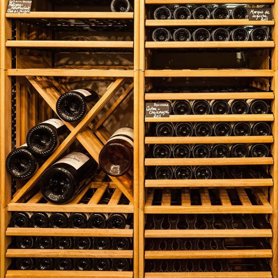 Meuble en chêne massif modulable pour cave à vin sur-mesure - Modulothèque Meuble en chêne massif modulable pour cave à vin sur-mesure - Modulothèque