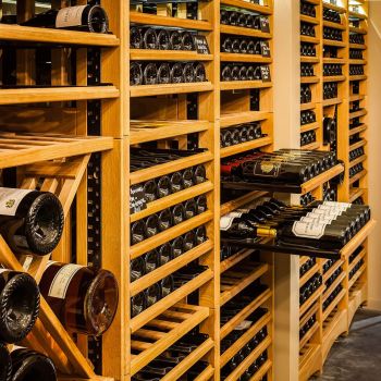 Meuble en chêne massif modulable pour cave à vin sur-mesure - Modulothèque Meuble en chêne massif modulable pour cave à vin sur-mesure - Modulothèque
