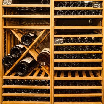 Meuble en chêne massif modulable pour cave à vin sur-mesure - Modulothèque Meuble en chêne massif modulable pour cave à vin sur-mesure - Modulothèque