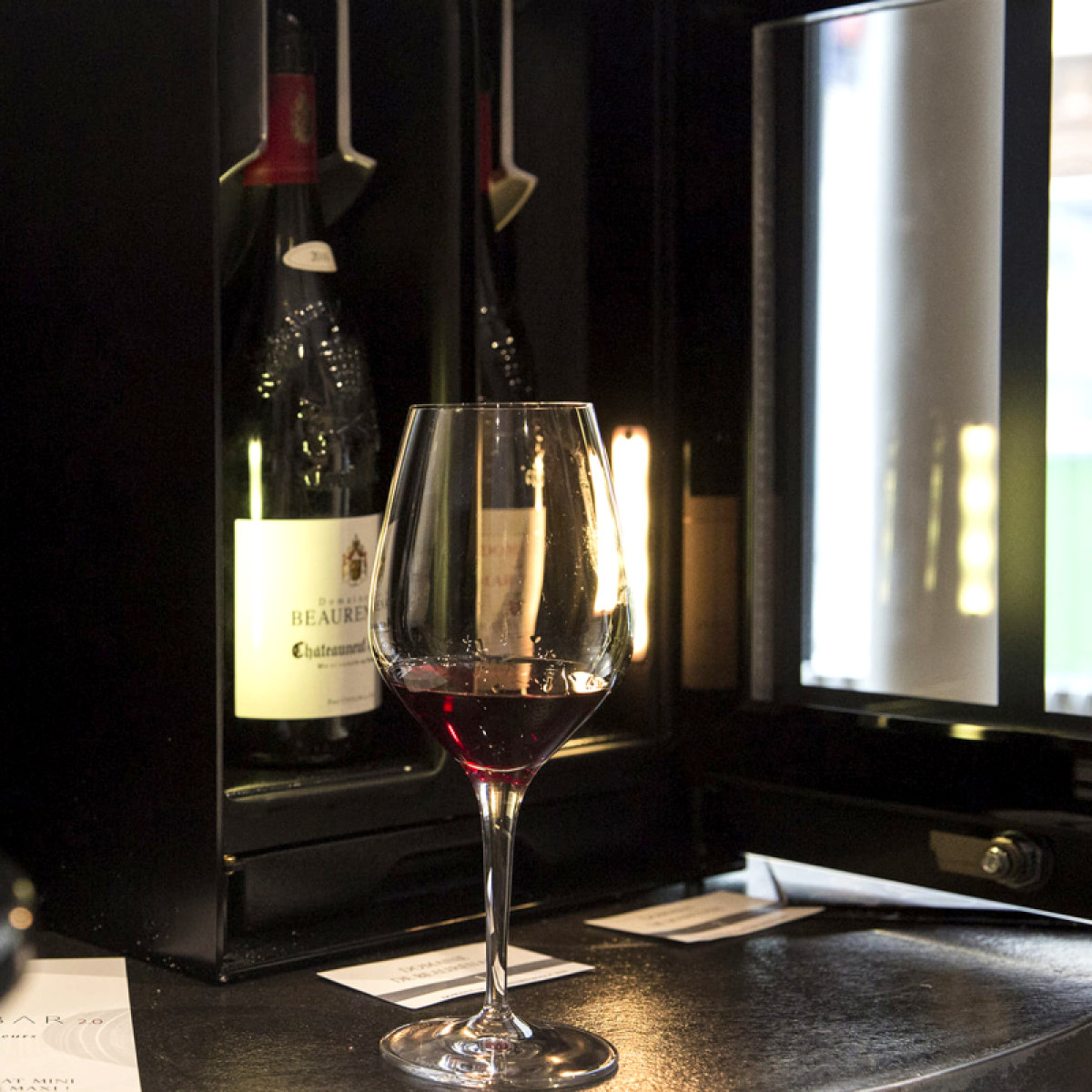 solution-service-vin-au-verre-professionnel-restaurant-bar-a-vin-hotel-brasserie-caviste-eurocave.jpg solution-service-vin-au-verre-professionnel-restaurant-bar-a-vin-hotel-brasserie-caviste-eurocave.jpg