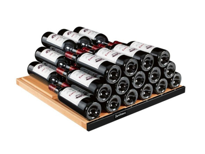 Clayette étagère de cave à vin en bois de stockage solide pour empiler un grand nombre de bouteilles Clayette étagère de cave à vin en bois de stockage solide pour empiler un grand nombre de bouteilles
