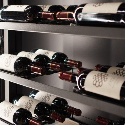 Étagère vin support bouteille individuel en métal noir - Modulo-X Étagère vin support bouteille individuel en métal noir - Modulo-X