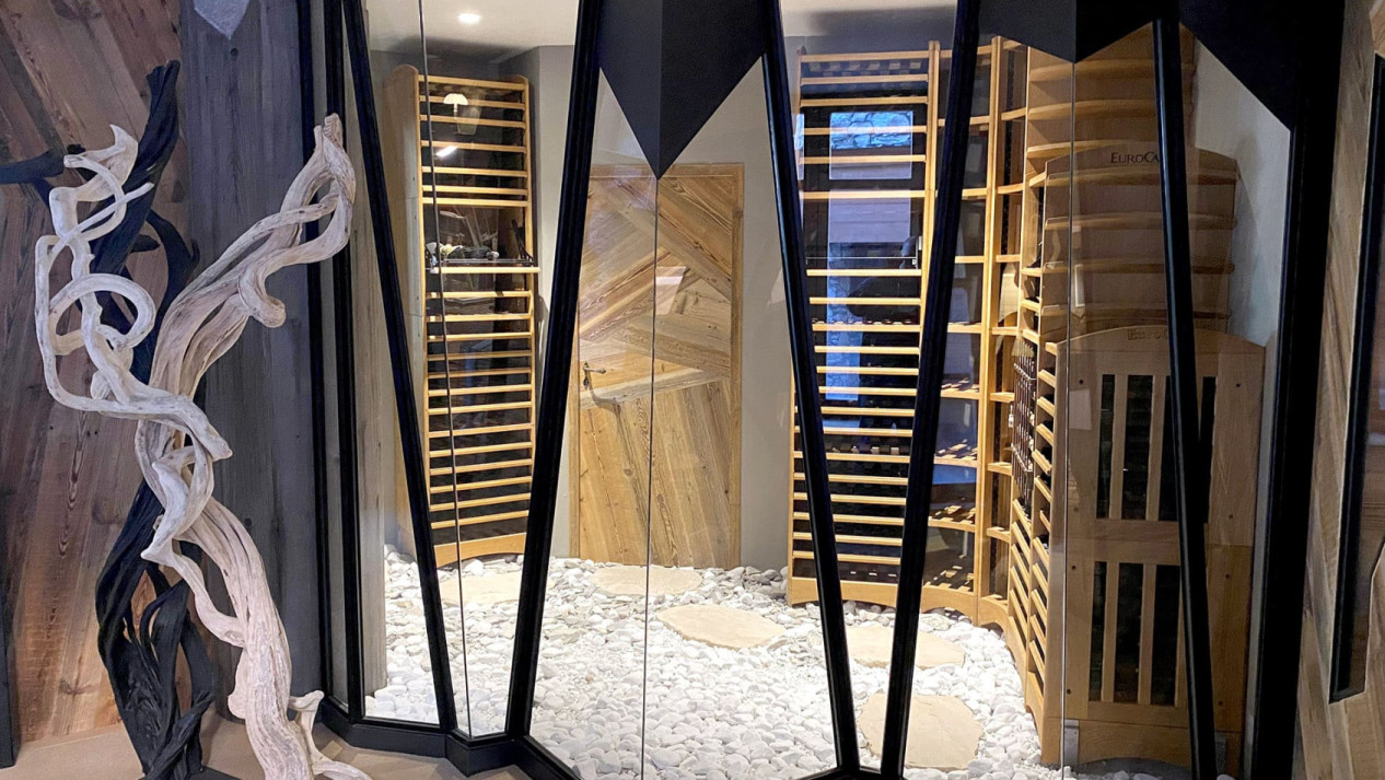 Pièce à vin climatisée Les Barmes de l'ours - Meuble à vin Modulothèque Pièce à vin climatisée Les Barmes de l'ours - Meuble à vin Modulothèque