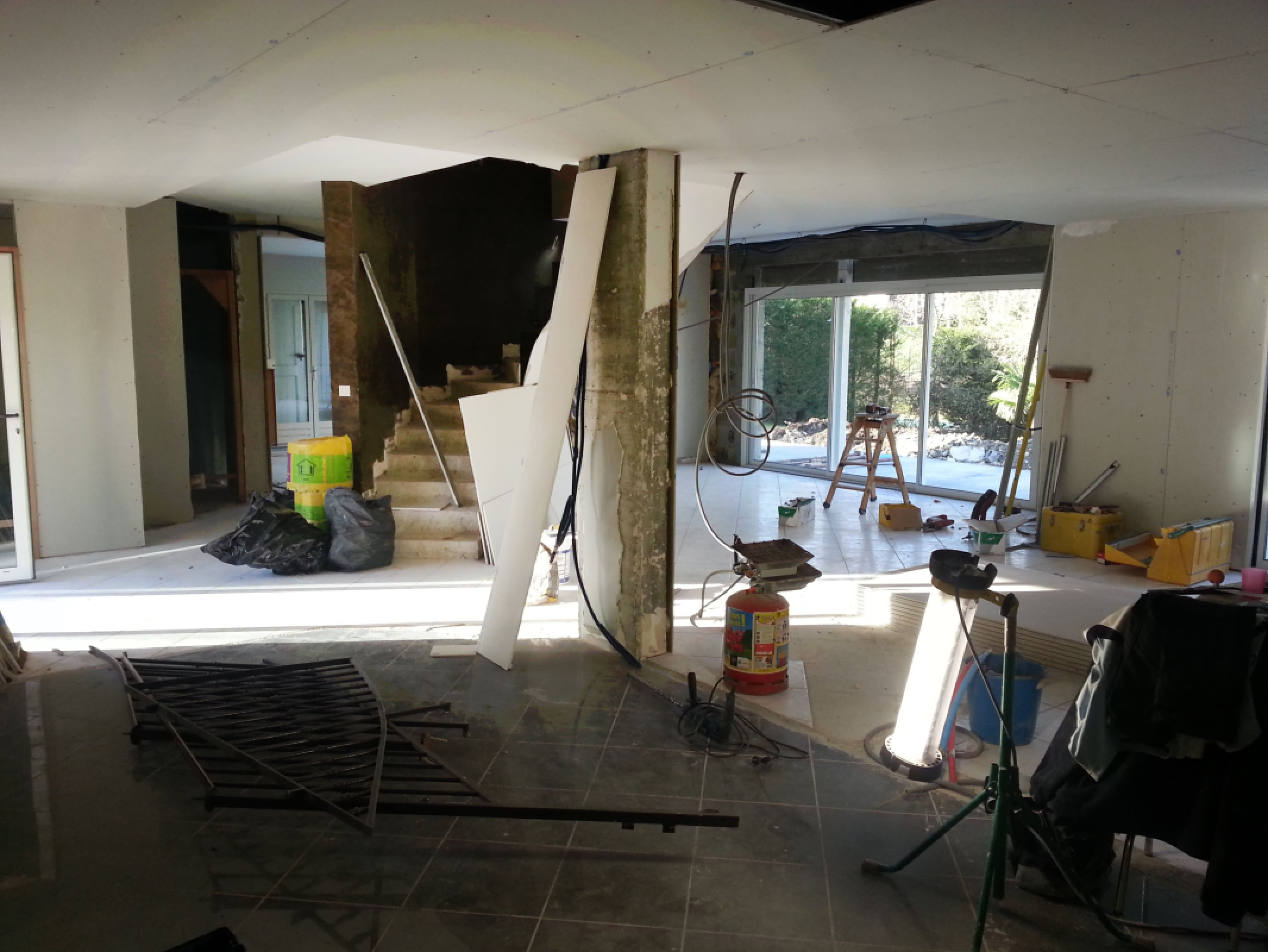 La transformation d'une cuisine avec intégration d'une cave à vin EuroCave. - Anthony Gelin - Architecte et décorateur d’intérieur. La transformation d'une cuisine avec intégration d'une cave à vin EuroCave. - Anthony Gelin - Architecte et décorateur d’intérieur.