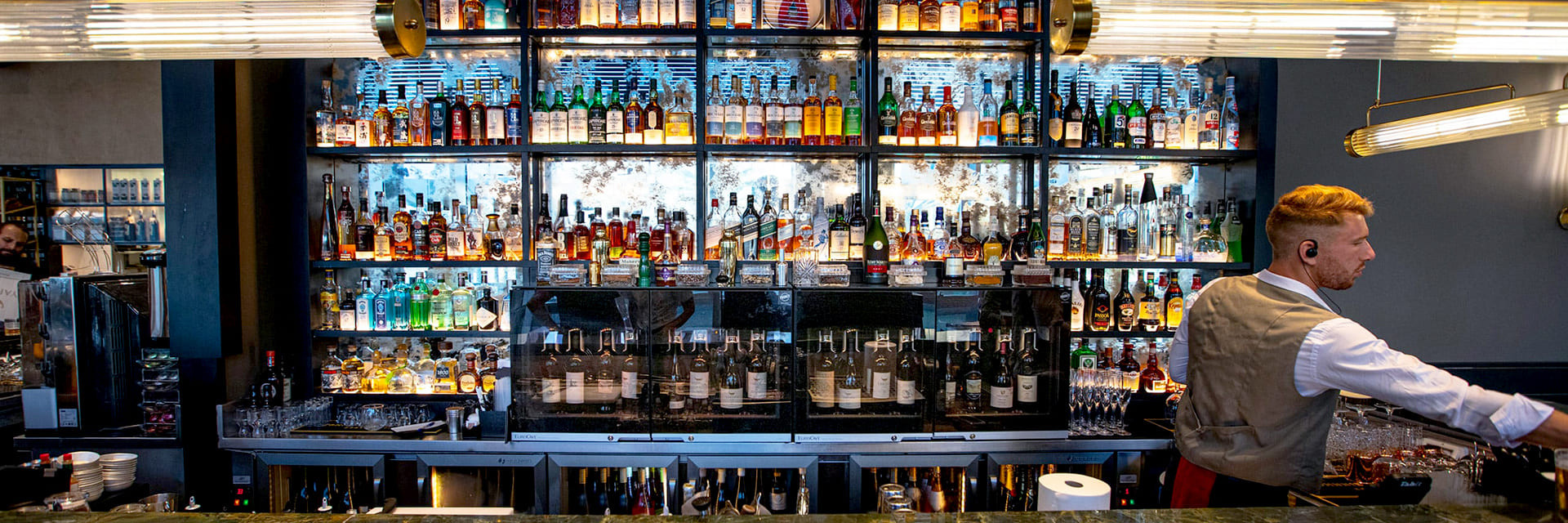 Gamme Wine Bar - Préservation des bouteilles entamées, service à la bouteille du vin à température de dégustation, satisfaction des clients Gamme Wine Bar - Préservation des bouteilles entamées, service à la bouteille du vin à température de dégustation, satisfaction des clients