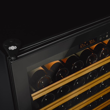 Porte cave à vin entièrement vitrée - double vitrage et anti-UV Porte cave à vin entièrement vitrée - double vitrage et anti-UV
