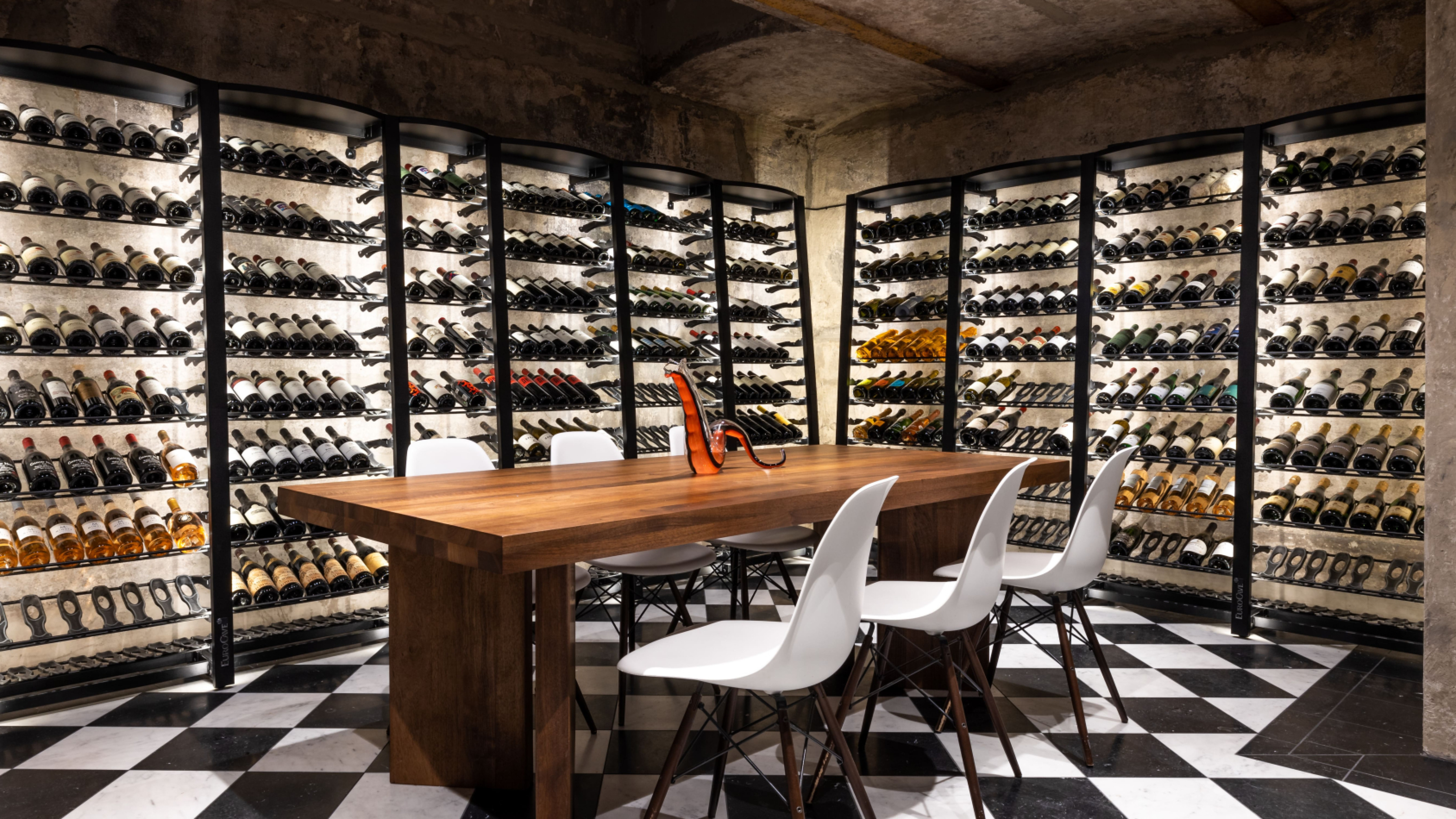 dream-wine-room-create-a-tasting-space-with-storage-suitable-for-wine-interior-design-modulosteel-eurocave.jpg dream-wine-room-create-a-tasting-space-with-storage-suitable-for-wine-interior-design-modulosteel-eurocave.jpg