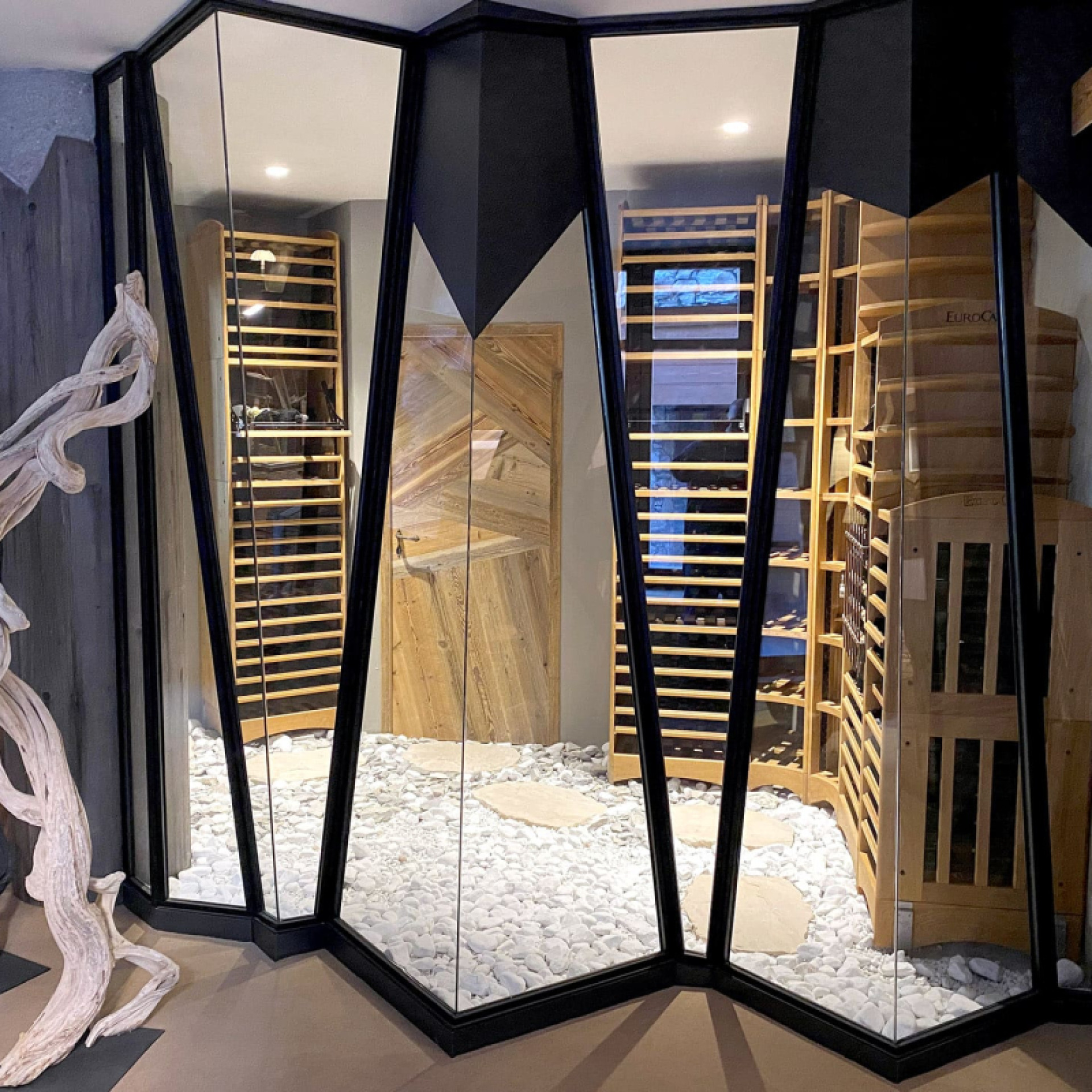 design-cave-a-vin-de-reve-piece-climatisee-rangements-modulable-bois-massif-eurocave-modulotheque.jpg design-cave-a-vin-de-reve-piece-climatisee-rangements-modulable-bois-massif-eurocave-modulotheque.jpg
