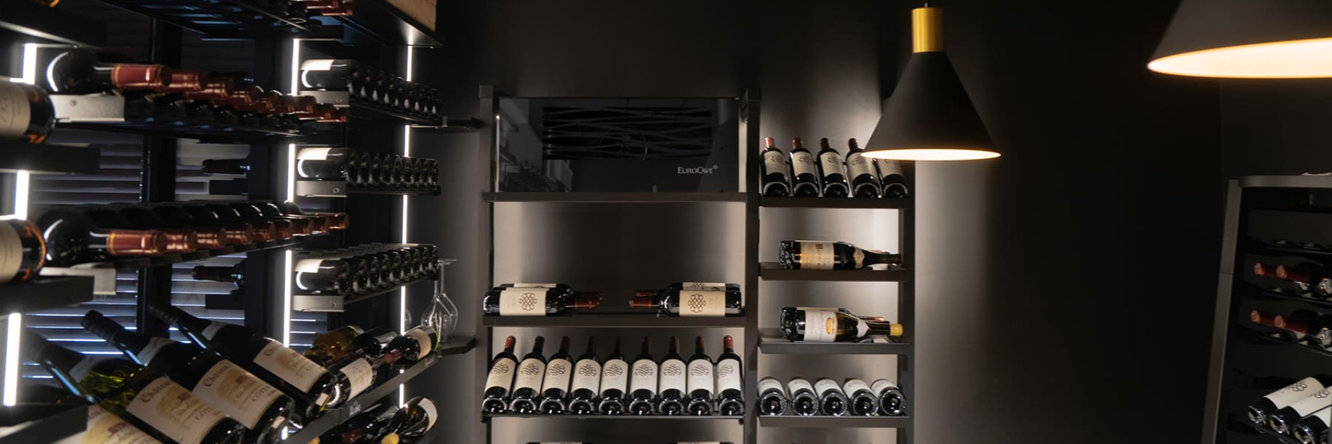 Climatisation cave à vin - Température et humidité stable - Créez une pièce à vin parfaite pour la conservation et le vieillissement du vin. Climatisation cave à vin - Température et humidité stable - Créez une pièce à vin parfaite pour la conservation et le vieillissement du vin.