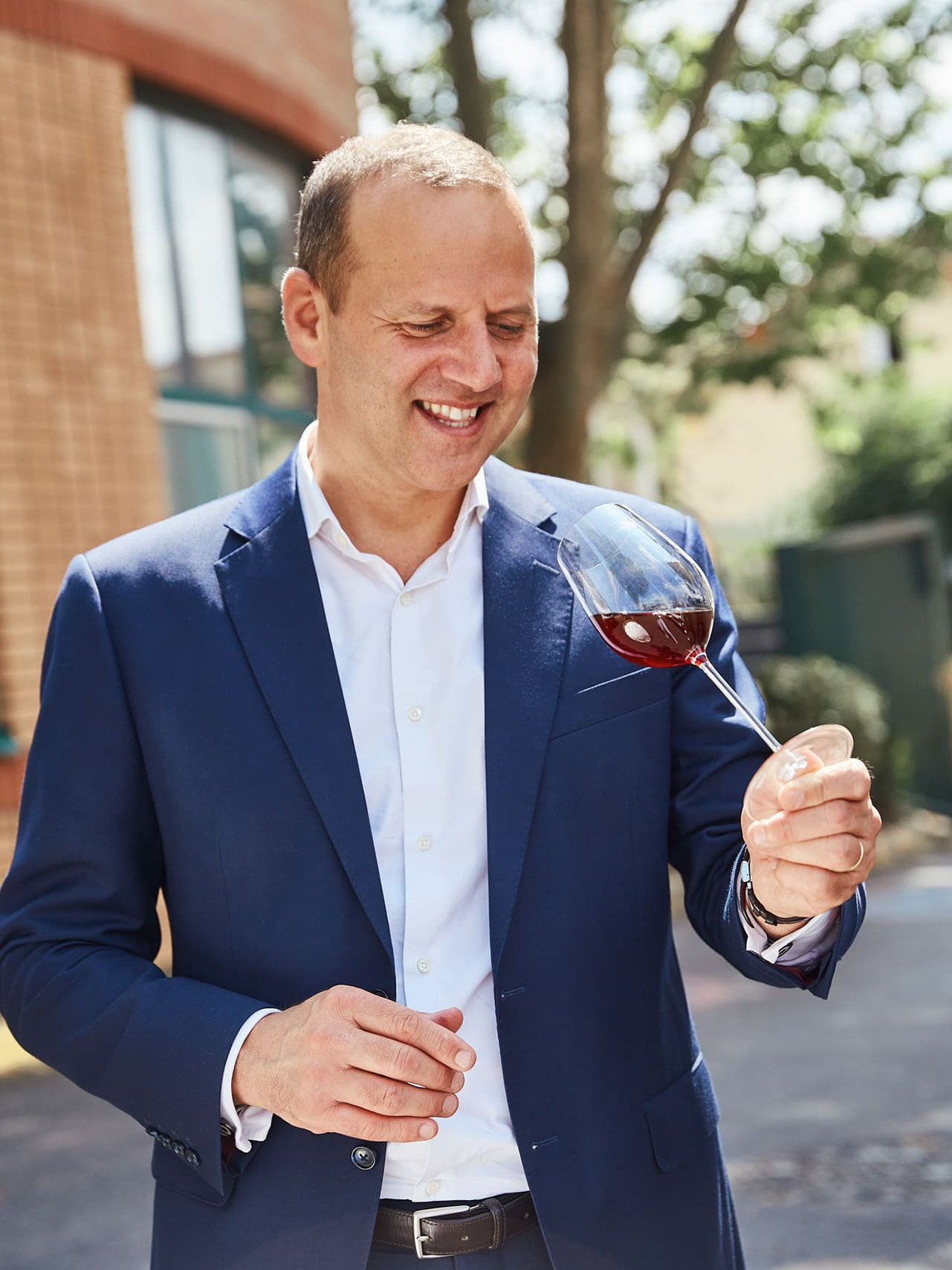 Rencontre avec Cyrille Jomand - PDG d’iDealwine - Marché des enchères de vin - France Rencontre avec Cyrille Jomand - PDG d’iDealwine - Marché des enchères de vin - France