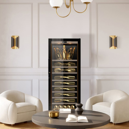 Le champagne doit être conservé à température avant la dégustation. Cave professionnelle 1 température avec équipements spécialement étudiés pour accueillir toutes formes de bouteilles de champagne jusqu'aux magnums. Le champagne doit être conservé à température avant la dégustation. Cave professionnelle 1 température avec équipements spécialement étudiés pour accueillir toutes formes de bouteilles de champagne jusqu'aux magnums.