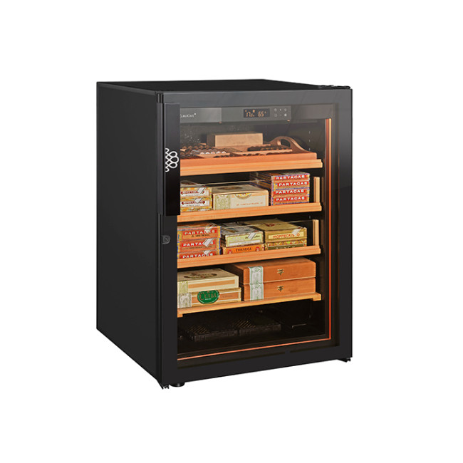 Armoire cave à cigare avec un choix à l'achat de 2 type de portes vitrées double vitrage et traitées anti-UV. Armoire cave à cigare avec un choix à l'achat de 2 type de portes vitrées double vitrage et traitées anti-UV.