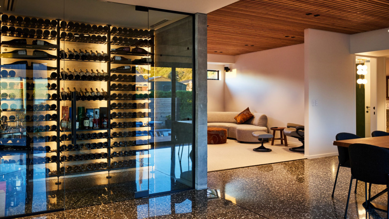 Aménagement d'une vitrine à vin climatisée - Agencement de la décoration intérieure de la maison - Modulo-X Aménagement d'une vitrine à vin climatisée - Agencement de la décoration intérieure de la maison - Modulo-X