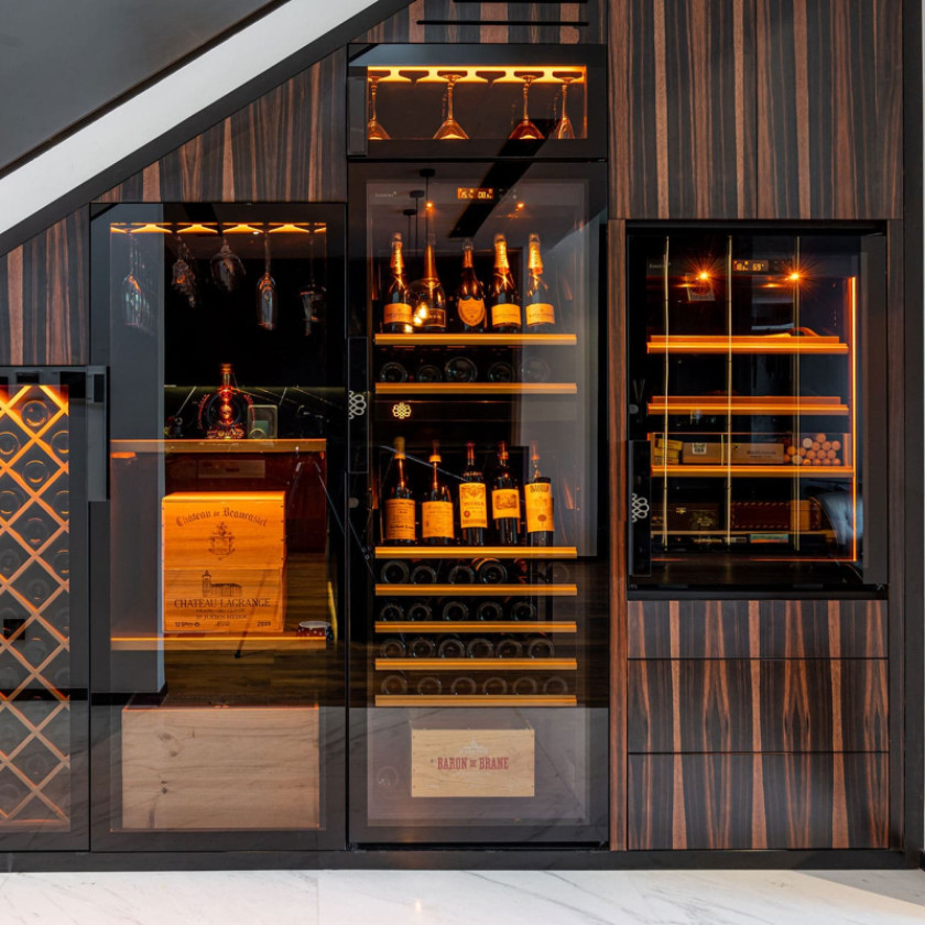 high-end-service-wine-cellar-installation-eurocave-pure-integrated-cigar-cellar-dubai.jpg