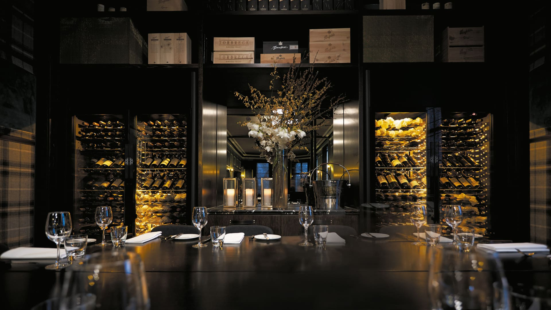 eurocave-cave-a-vin-professionnelle-encastree-mur-de-caves-railway-hotel-australie-restaurant.jpg eurocave-cave-a-vin-professionnelle-encastree-mur-de-caves-railway-hotel-australie-restaurant.jpg