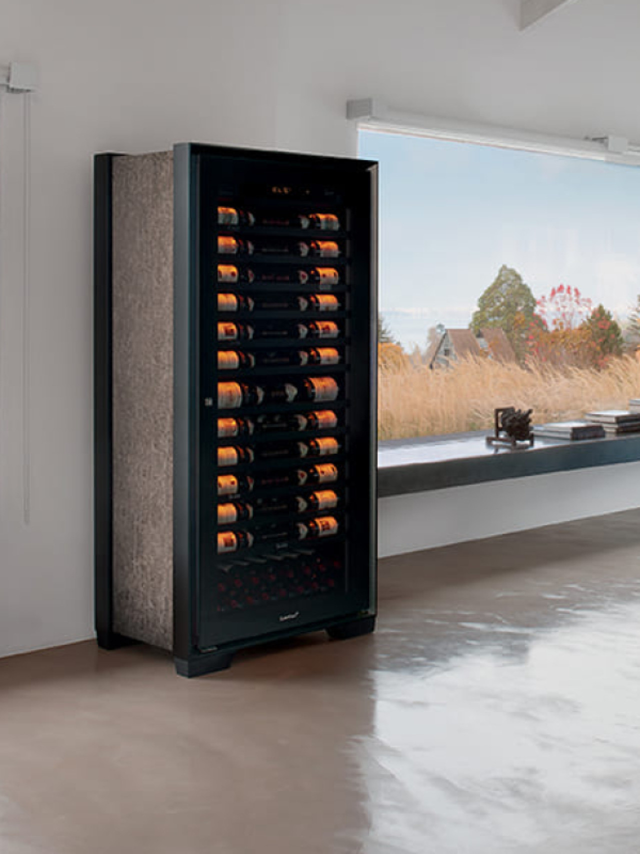 cave-a-vin-eurocave-royale-salon-baie-vitree-meuble-design.jpg cave-a-vin-eurocave-royale-salon-baie-vitree-meuble-design.jpg