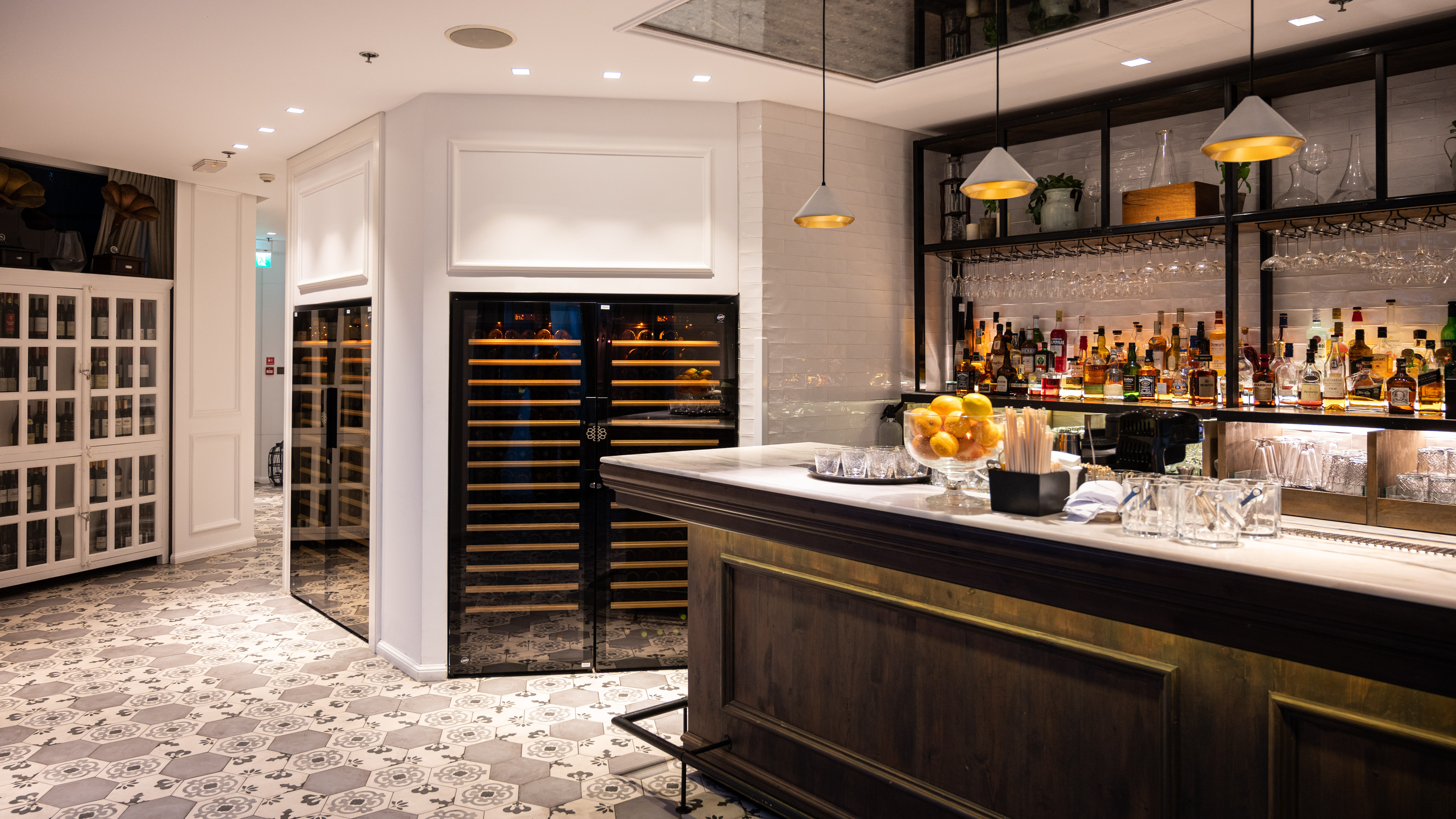 EP-CARINE-RESTAURANT-DUBAI-UAE-PUREx4-1.JPG
