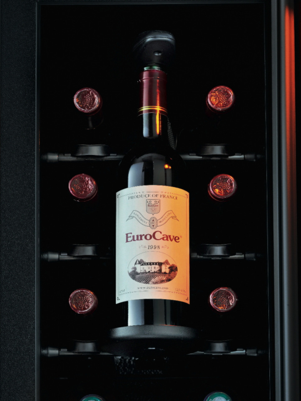 TAT-Socle bouteille haut-BD.jpg TAT-Socle bouteille haut-BD.jpg